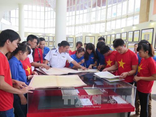 Triển lãm bản đồ và tư liệu “Hoàng Sa, Trường Sa của Việt Nam tại Hòa Bình
